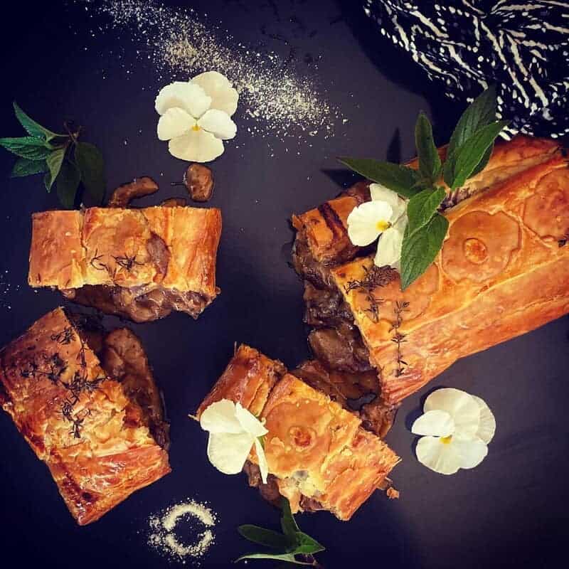 Beef fillet pie (1 KG)